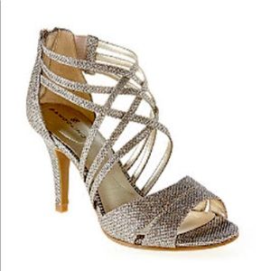 Brand new Bandolino Marlisa Sandal heels. Size 6.5. Gold.